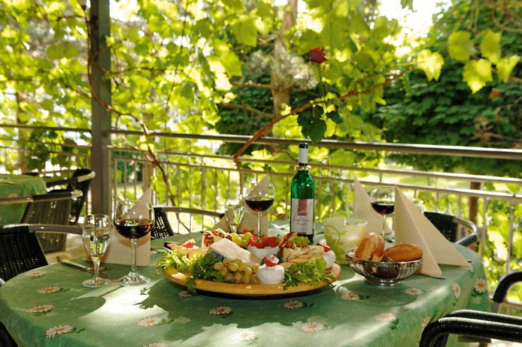 Eichenhof Hotel Gbr ไอสลิงเงิน ภายนอก รูปภาพ