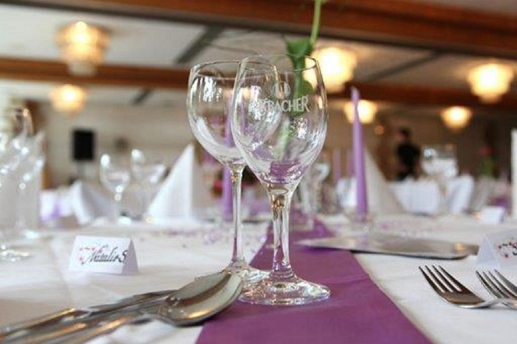 Eichenhof Hotel Gbr ไอสลิงเงิน ภายนอก รูปภาพ